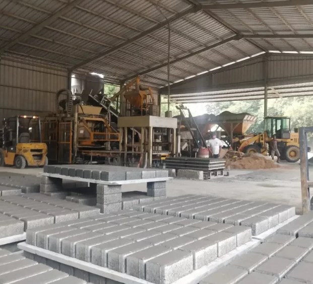 Pabrik stok paving block berkualitas Pavingblock99 Bantul